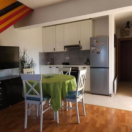 Joeduplex Seeview Podstrana Eksteriør billede